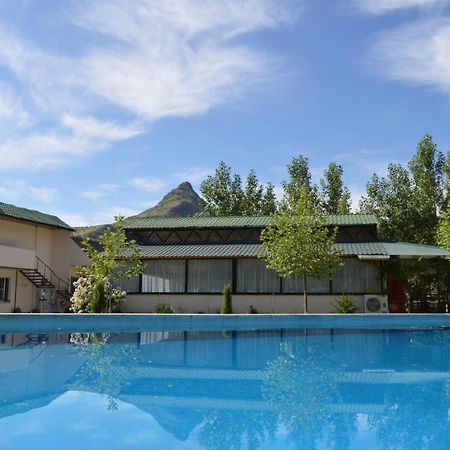 Crossway Camping Yeghegnadzor Exteriér fotografie