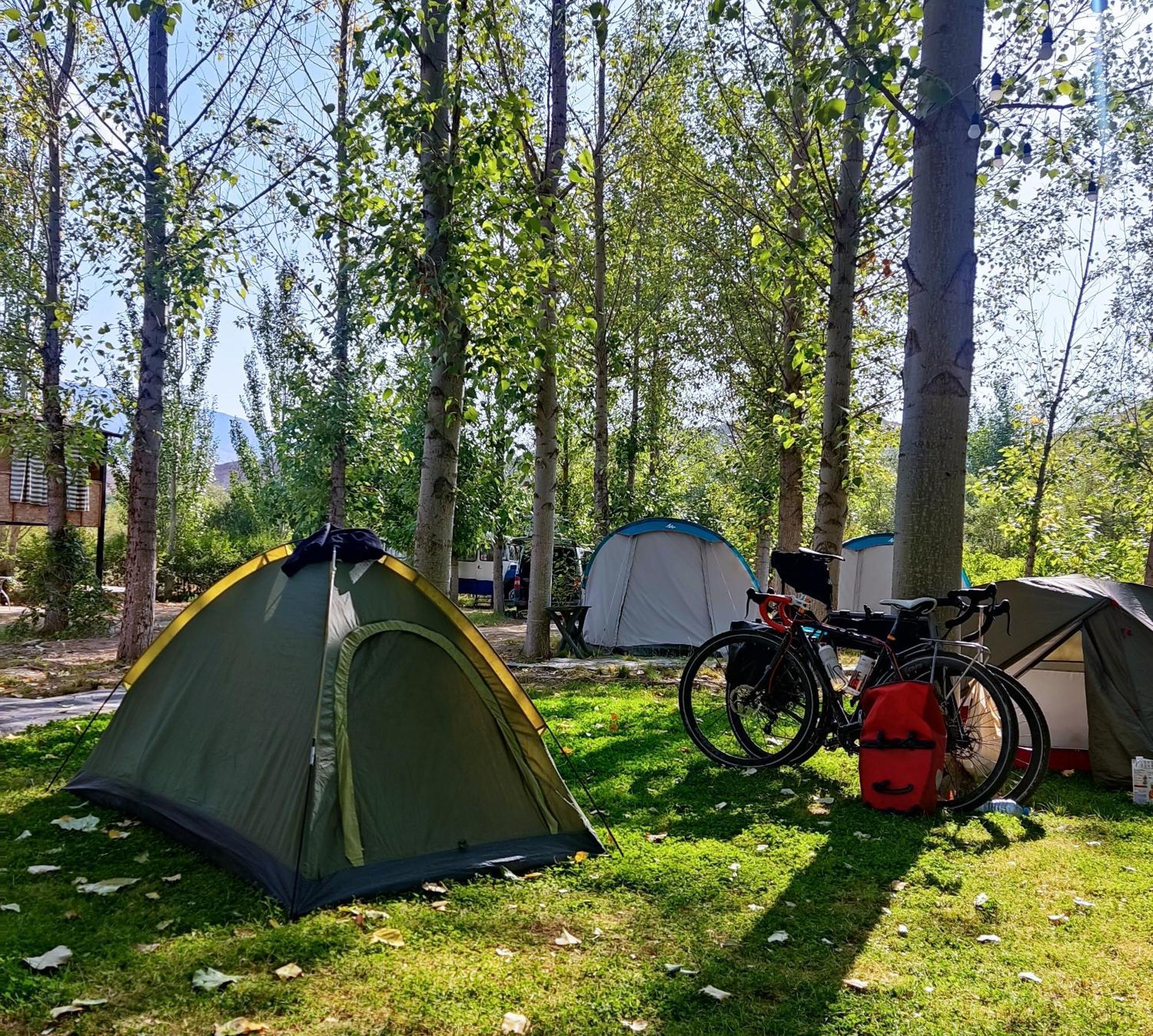 Crossway Camping Yeghegnadzor Exteriér fotografie